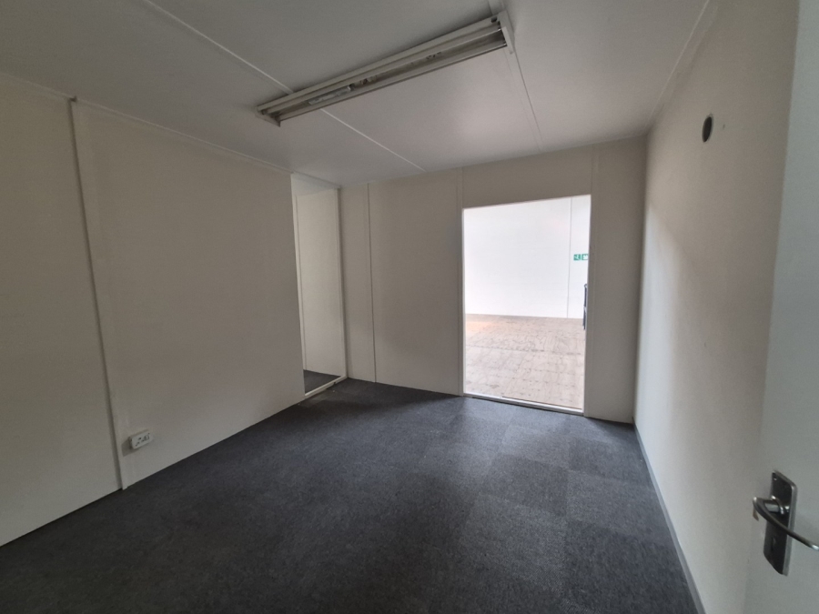 To Let Commercial Property for Rent in Maitland Western Cape